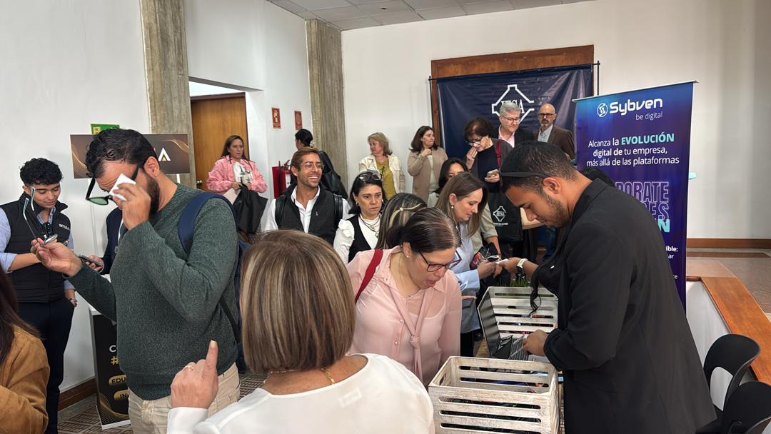 panel-bigtech-ibm-microsoft-amazon-iesa-evento-ia.img