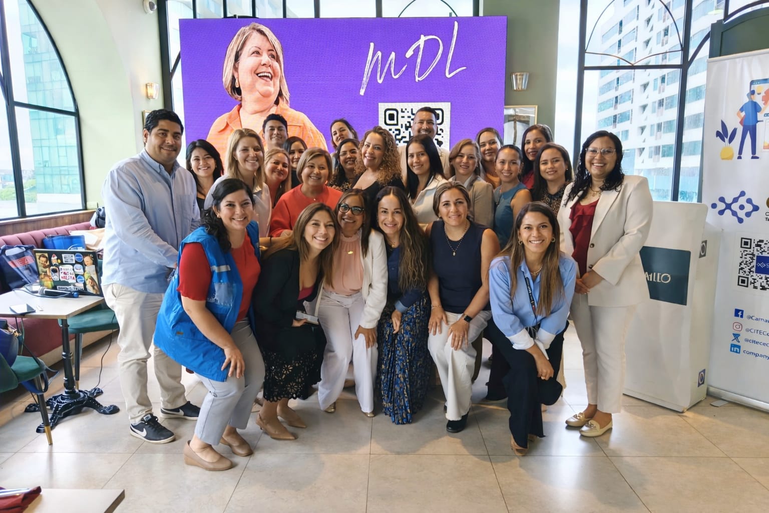 sybven-ecuador-eventos-innovacion-liderazgo-femenino-tecnologia-empresarial-transformacion-digital.img