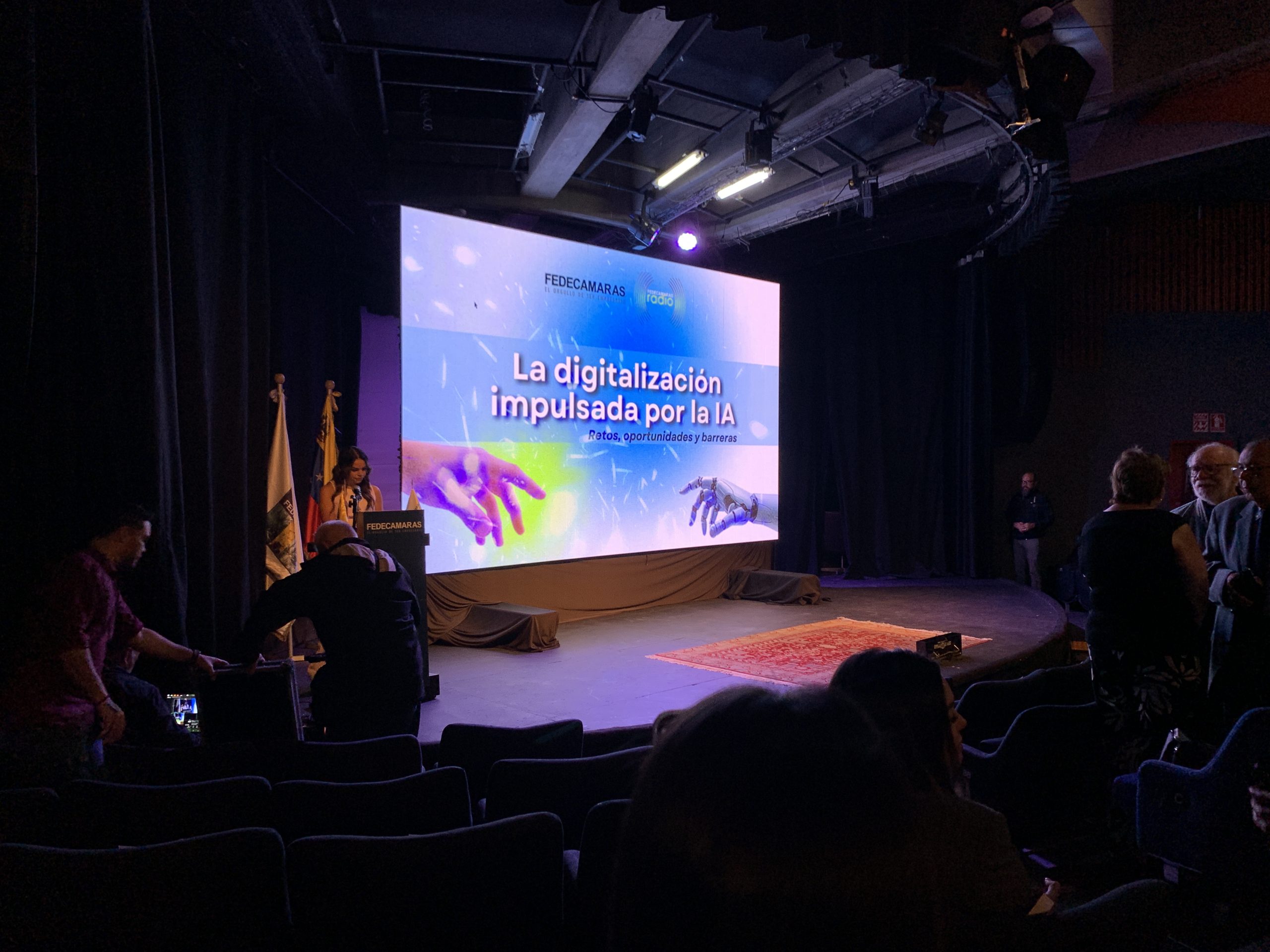 sybven-ecuador-mes-de-la-mujer-innovacion-empresarial-networking-liderazgo-tecnologia-latinoamerica.img