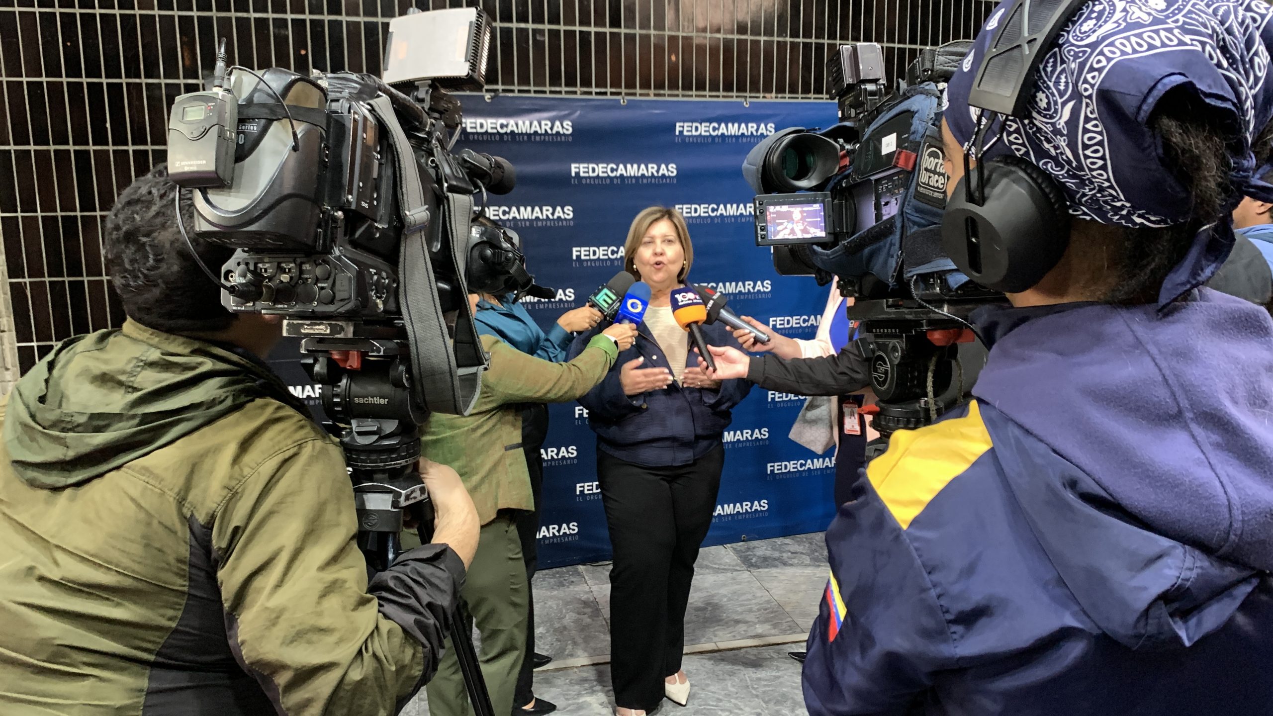 sybven-ecuador-eventos-innovacion-liderazgo-femenino-tecnologia-empresarial-transformacion-digital.img